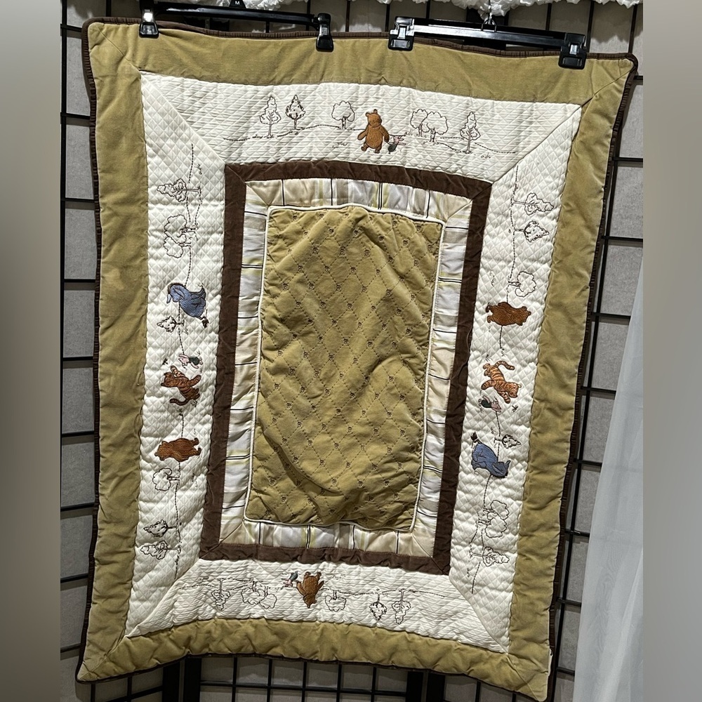 VINTAGE DISNEY CLASSIC POOH VELVET EMBROIDERED CRIB BLANKET, COMFORTER 32X42